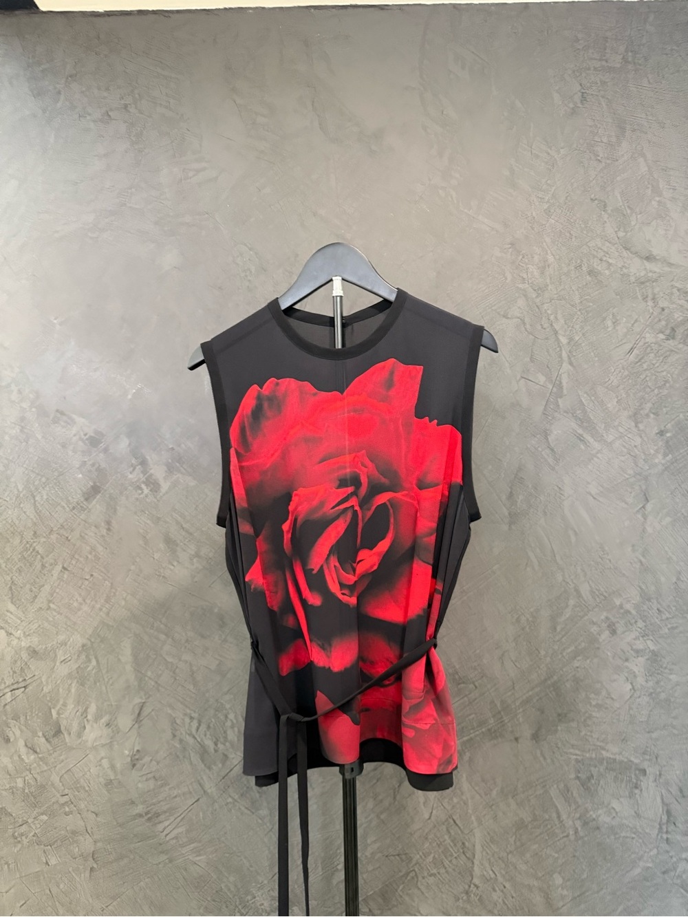 McQ by Alexander McQueen Black Sleeveless Top with Red Rose Motif 42/6